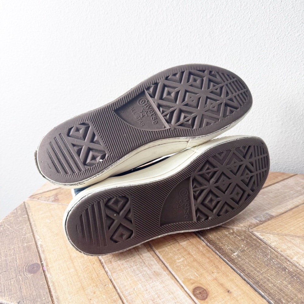 Converse x Comme des Garçons PLAY Chuck 70 - Picture 11 of 15